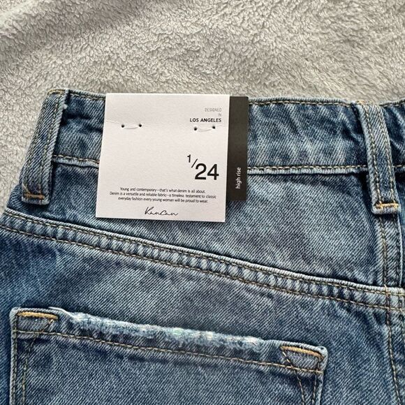 KANCAN HIGH RISE FRAYED HEM DENIM SHORTS Size 1 - Picture 3 of 4
